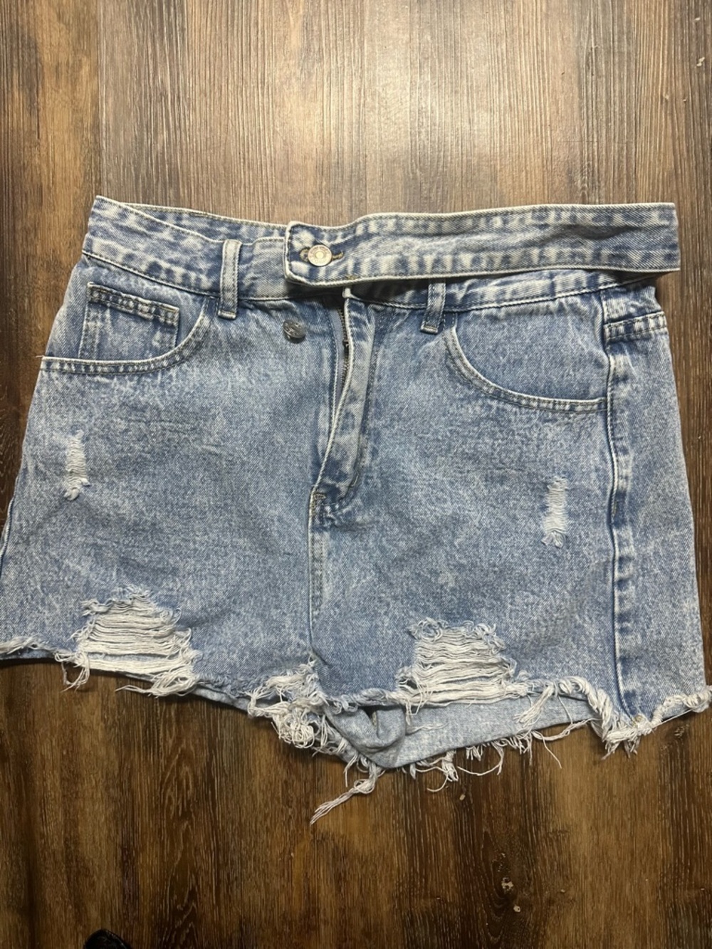 SHEIN Washed Blue Ripped Denim Shorts with Belt
